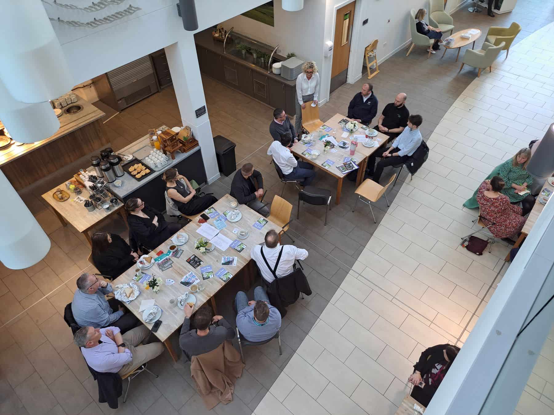 busy business breakfast