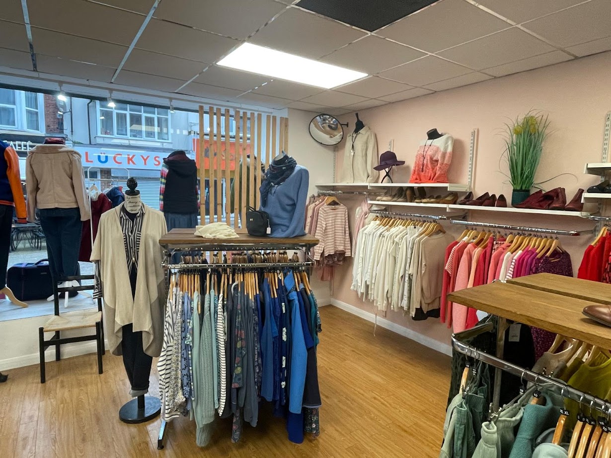 spring fashion in terminus road shop